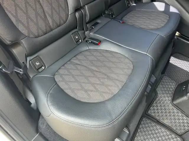 ＢＭＷ Ｘ１ xDrive 18d xライン 富山県 2020(令2)年 5万km パール ハーフレザーシート　/純正ナビ　/Bluetooth接続/アドブルー/バックカメラ　/ＡＣＣ　/衝突軽減Ｂ　/前後コーナーセンサー/レーンディパチャーＷ　/パーキングアシスト　/コンフォートアクセス　/アンビエントライト　/前席パワーシート　/パワーバックＤ　/純正１８ＡＷ