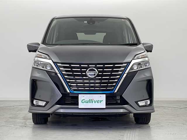 日産 セレナ e－パワー ハイウェイスター V 宮城県 2021(令3)年 1.2万km ダークメタルグレー アラウンドビューモニター/プロパイロット/エマージェンシーブレーキ/車線逸脱警報/車線逸脱防止支援システム/ソナー/ＢＳＷ（後側方車両検知警報）/純正10型ナビ/・BT.CD.DVD.USB/フルセグTV/ハンズフリーオートスライドドア/両側パワースライドドア/前席シートヒーター/ステアリングヒーター/LEDヘッドライト/LEDフォグランプ/純正ドライブレコーダー（FR）/ビルトインETC/ステアリングスイッチ/電動パーキングブレーキ/プッシュスタート/スマートキー/純正15inAW/純正フロアマット/ロールサンシェード/シートバックテーブル