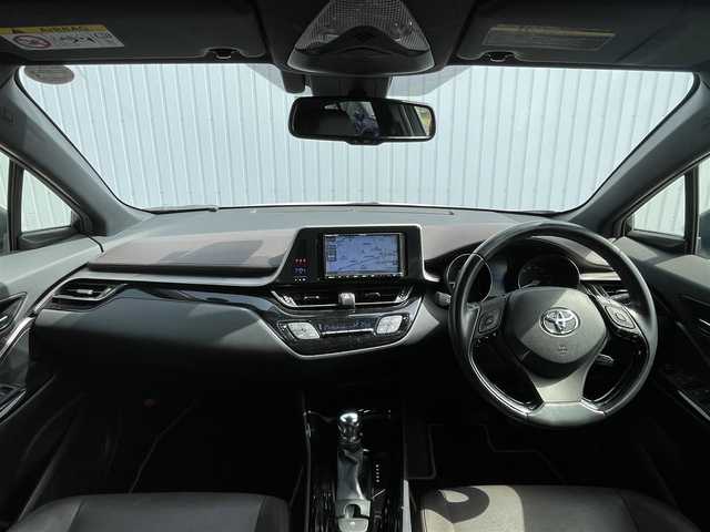 トヨタ Ｃ－ＨＲ G LEDエディション 愛知県 2018(平30)年 7.8万km ホワイトパールクリスタルシャイン モデリスタエアロ/社外SDナビ/・地デジTV/・CD/・Bluetooth/バックカメラ/衝突軽減ブレーキ/車線逸脱警報/レーダークルーズコントロール/ブラインドスポットモニター/シートヒーター/ハーフレザーシート/プッシュスタート/スマートキー/電動パーキングブレーキ/オートブレーキホールド/革巻きステアリング/ステアリングリモコン/LEDヘッドライト/フォグライト