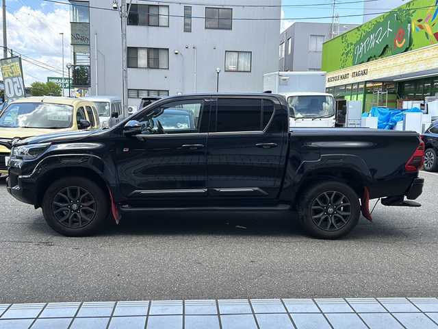トヨタ ハイラックス Z GRスポーツ 福井県 2022(令4)年 2.9万km アティチュードブラックマイカ ワンオーナー/GRサイドステップ/GRマッドフラップ/純正ベッドライナー/社外トノカバー/社外マフラー/バグガード/純正ボディサイドモールディング/リアゲートダンパー/前後ドライブレコーダー/社外マフラー/社外アンダーガード/プッシュスタート/LEDヘッドライト/フォグランプ/オートライト/純正ナビ/AM/FM/BT/USB/全方位カメラ/社外サブウーファー/トヨタセーフティーセンス/レーダークルーズコントロール/パドルシフト/ETC2.0/スマートキー×2/ハーフレザーシート/運転席パワーシート/取扱説明書・保証書あり