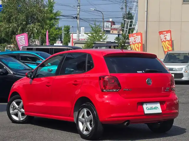 フォルクスワーゲン ポロ TSIコンフォートL BMテクノ 愛知県 2014(平26)年 6.7万km フラッシュレッド /禁煙車//社外メモリナビ（AVIC-MRZ007）・フルセグTV/CD・DVD・SD・AUX・AM・FM//バックカメラ//エレクトロニックスタビリティプログラム（ESP）//純正15インチアルミホイール//革巻きステアリング//電動格納ミラーウインカー//ISOFIX//ETC//ファブリックシート//スペアキー1本//社外フロアマット//取扱説明書//ナビ説明書//保証書//記録簿（R1.R2.R3.R4）