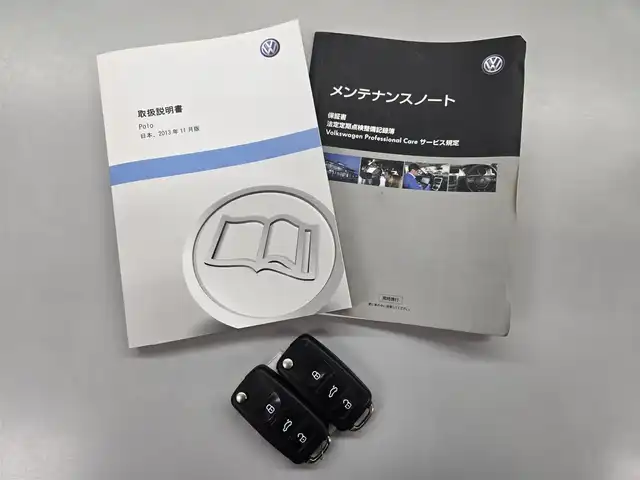 フォルクスワーゲン ポロ TSIコンフォートL BMテクノ 愛知県 2014(平26)年 6.7万km フラッシュレッド /禁煙車//社外メモリナビ（AVIC-MRZ007）・フルセグTV/CD・DVD・SD・AUX・AM・FM//バックカメラ//エレクトロニックスタビリティプログラム（ESP）//純正15インチアルミホイール//革巻きステアリング//電動格納ミラーウインカー//ISOFIX//ETC//ファブリックシート//スペアキー1本//社外フロアマット//取扱説明書//ナビ説明書//保証書//記録簿（R1.R2.R3.R4）