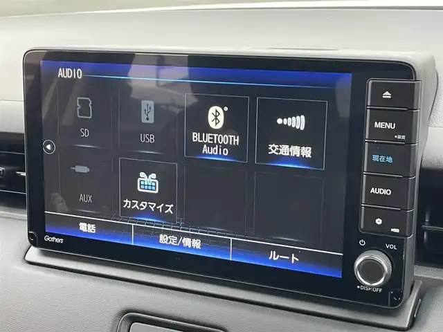 ホンダ ヴェゼル ハイブリッド e:HEV Z 茨城県 2024(令6)年 0.7万km プラチナホワイトパール 純正ナビ/【ＣＤ・ＤＶＤ・ラジオ・TV・iPod・SD・USB・BT・AUX】/シートヒーター/ステアリングヒーター/BSM/パドルシフト/レーダークルコン/ETC/Bカメラ/前後ドラレコ/前後コーナーセンサー/ダウンヒルアシストコントロール/電動リアゲート/社外フロアマット/純正アルミホイール/オートライト/Fフォグ/LEDライト