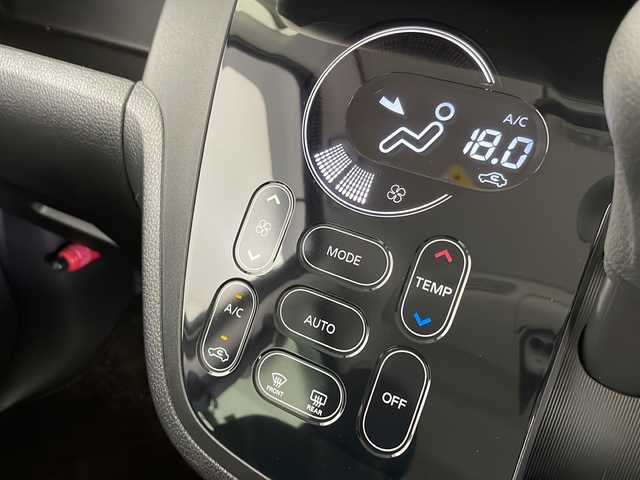 日産 デイズ ルークス ハイウェイスターX 千葉県 2020(令2)年 5.8万km ブラック 禁煙車　/衝突軽減システム　/純正ナビ　/ＢＴ　フルセグ　ＡＭ　ＦＭ　ＣＤ　ＤＶＤ　/全周囲カメラ　/片側パワースライドドア　/車線逸脱警報　/ＬＥＤヘッドライト　/オートハイビーム　/スマートキー　/プッシュスタート/純正アルミホイール/純正フロアマット/ステアリングリモコン/革巻きステアリング/フォグランプ