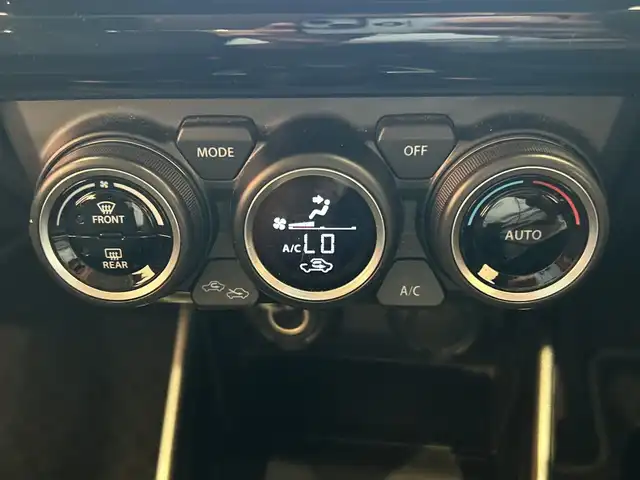 スズキ スイフト HYBRID RS 埼玉県 2017(平29)年 3.2万km バーニングレッドPM デュアルセンサーブレーキサポート /純正8インチメモリナビ /全方位モニター /レーダークルーズコントロール /LEDオートライト /シートヒーター /純正16インチアルホイール/パドルシフト /ステアリングスイッチ /ETC