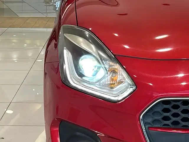 スズキ スイフト HYBRID RS 埼玉県 2017(平29)年 3.2万km バーニングレッドPM デュアルセンサーブレーキサポート /純正8インチメモリナビ /全方位モニター /レーダークルーズコントロール /LEDオートライト /シートヒーター /純正16インチアルホイール/パドルシフト /ステアリングスイッチ /ETC