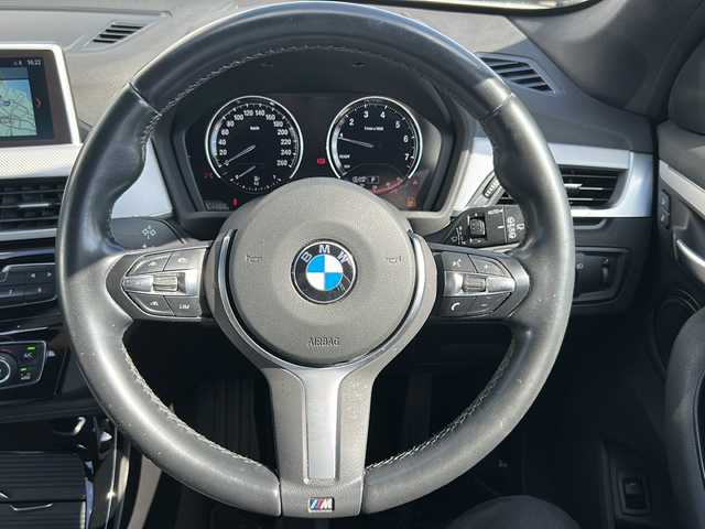 ＢＭＷ Ｘ１ sDrive 18i Mスポーツ 佐賀県 2019(令1)年 5.1万km アルピンホワイトⅢ 純正ナビ/Bluetooth/USB/ワンオーナー/バックカメラ/クルーズコントロール/衝突軽減システム/レーンアシスト/LEDオートライト/オートエアコン/パワーシート/シートメモリ/ヒートシーター/クリアランスソナー/MTモード付AT/アイドリングストップ/ETC/プッシュスタート/ステアリングスイッチ/電格ウィンカーミラー/保証書/取扱説明書/記録簿(R2/3/4/6)