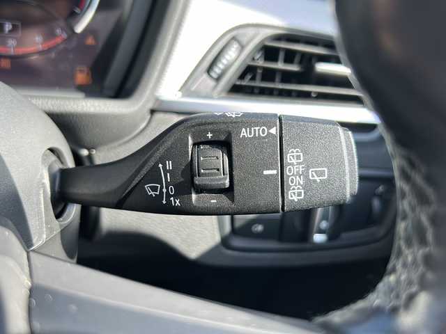 ＢＭＷ Ｘ１ sDrive 18i Mスポーツ 佐賀県 2019(令1)年 5.1万km アルピンホワイトⅢ 純正ナビ/Bluetooth/USB/ワンオーナー/バックカメラ/クルーズコントロール/衝突軽減システム/レーンアシスト/LEDオートライト/オートエアコン/パワーシート/シートメモリ/ヒートシーター/クリアランスソナー/MTモード付AT/アイドリングストップ/ETC/プッシュスタート/ステアリングスイッチ/電格ウィンカーミラー/保証書/取扱説明書/記録簿(R2/3/4/6)