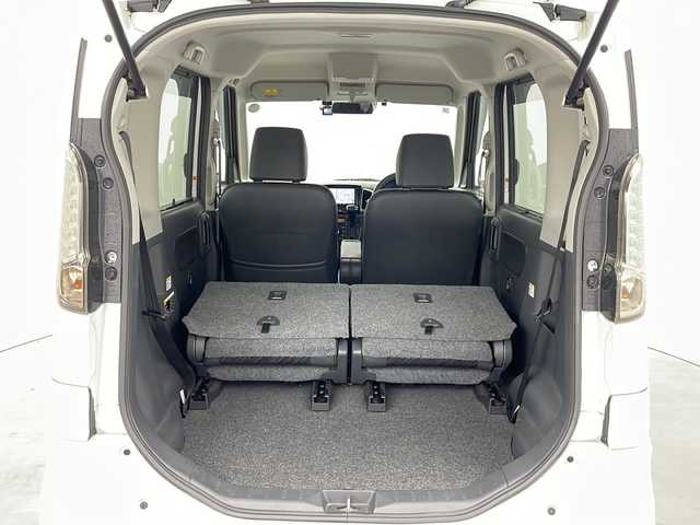 スズキ スペーシア カスタム XS リミテッド 道央・札幌 2015(平27)年 3.9万km クリスタルホワイトP ・4WD/・寒冷地仕様/・純正ナビ&CD&AUX&ワンセグ/・両側パワースライドドア/・衝突軽減ブレーキ/・前席シートヒーター/・ドアミラーヒーター/・ステアリングスイッチ/・ベンチシート/・HIDヘッドライト/・フォグランプ/・社外AW付スタッドレス積載