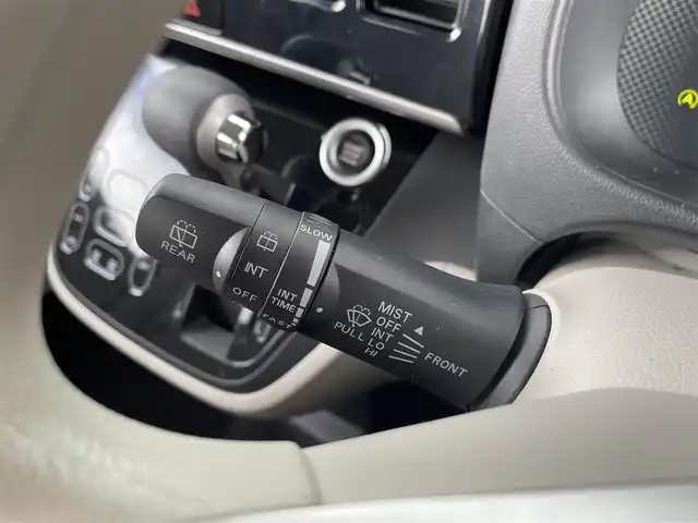 日産 デイズ ルークス X 東京都 2019(平31)年 4.1万km ホワイトパール 社外SDナビ/(CD/フルセグTV/Bluetooth/iPod/USB/AUX)/アラウンドビューモニター/衝突軽減ブレーキ/パワースライドドア/アイドリングストップ/後席サンシェード/コーナーセンサー/ステアリングリモコン/ETC/スマートキー/純正フロアマット/ドアバイザー/社外14インチAW