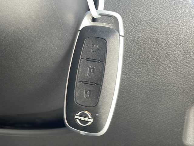 日産 エクストレイル G e－4ORCE 千葉県 2024(令6)年 0.6万km ダイヤモンドブラック ナビ 全方位カメラ 黒革 プロパイロット 全席シートヒーター パワーシート 置くだけ充電 パーキングアシスト 電動リアドア AC1500Wコンセント ETC USB BT タイプC 19AW LED