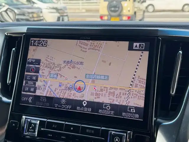 トヨタ アルファード S 滋賀県 2019(令1)年 4万km パール アルパイン11インチBIGX /　フルセグ Bluetooth CD DVD SD AM FM/バックカメラ/フロントカメラ/サイドカメラ/アルパインフリップダウンモニター/ドライブレコーダー前後/ETC/スペアタイヤ/Toyota Safety Sense /プリクラッシュセーフティ/レーントレーシングアシスト［LTA］/レーダークルーズコントロール/ロードサインアシスト［RSA］/オートマチックハイビーム［AHB］/先行車発進告知機能［TMN］/インテリジェントクリアランスソナー/ドライブスタートコントロール/片側パワースライドドア/純正フロアマット/純正ドアバイザー/純正18インチアルミ