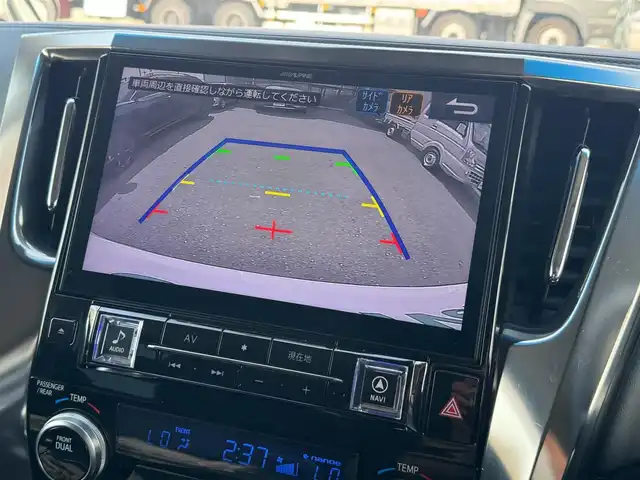 トヨタ アルファード S 滋賀県 2019(令1)年 4万km パール アルパイン11インチBIGX /　フルセグ Bluetooth CD DVD SD AM FM/バックカメラ/フロントカメラ/サイドカメラ/アルパインフリップダウンモニター/ドライブレコーダー前後/ETC/スペアタイヤ/Toyota Safety Sense /プリクラッシュセーフティ/レーントレーシングアシスト［LTA］/レーダークルーズコントロール/ロードサインアシスト［RSA］/オートマチックハイビーム［AHB］/先行車発進告知機能［TMN］/インテリジェントクリアランスソナー/ドライブスタートコントロール/片側パワースライドドア/純正フロアマット/純正ドアバイザー/純正18インチアルミ