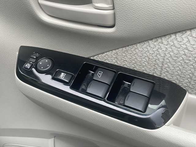 日産 デイズ X 長野県 2020(令2)年 5.1万km ブラック 日産純正メモリナビ【MJ120D-W】/FM・AM・DVD・CD・フルセグTV・USB/Bluetooth Audio/バックカメラ/純正14インチアルミホイール/前後コーナーセンサー/衝突被害軽減ブレーキ/オートマチックハイビーム/オートライト/純正フロアマット/ドアバイザー/プッシュスタート/スマートキー/スペアキー/取扱説明書/保証書/ETC