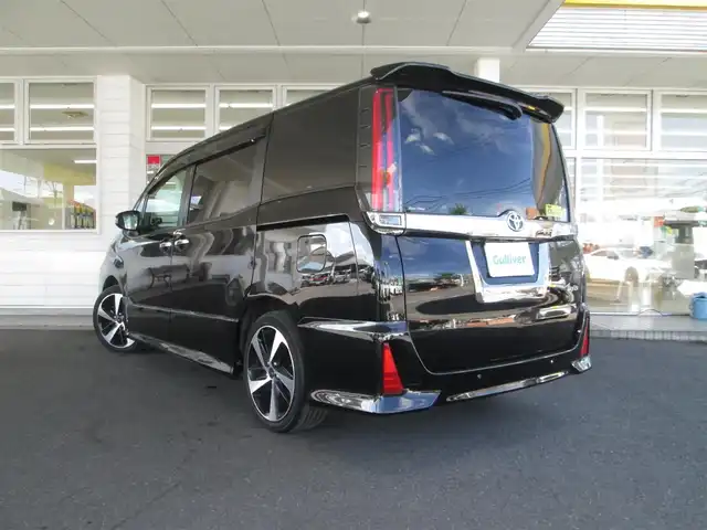 トヨタ ノア Si ダブルバイビーⅡ 千葉県 2020(令2)年 4.6万km ブラック ワンオーナー/純正10型SDナビ、フルセグTV(キャンセラー有)/バックカメラ/純正オーディオ【DVD/CD/BT/SD】/純正12.1型後席フリップダウンモニター/Toyota Safety Sense/モデリスタフロントエアロ/モデリスタ18インチアルミホイール/両側パワースライドドア/バックドアイージークローザー/LEDヘッドライト&LEDフォグランプ/クルーズコントロール/クリアランスソナー/LDA(レーンディパーチャーアラート)/ハーフレザーシート/社外前後ドライブレコーダー/社外ツィーター/ビルトインETC2.0/スペアキー/取扱説明書/ナビ取扱説明書/新車時保証書/整備記録簿(R3/R4/R5)