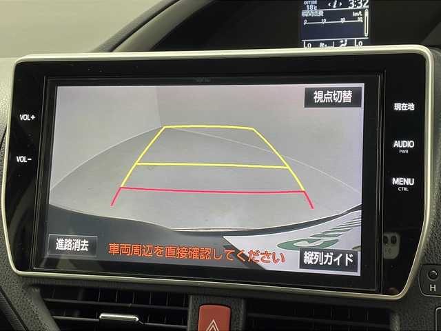 トヨタ ヴォクシー ZS 煌Ⅱ 茨城県 2017(平29)年 6.9万km ブラッキッシュアゲハガラスフレーク 純正１０型ナビ　フルセグＴＶ　バックモニター　衝突軽減ブレーキ　両側電動スライドドア　ＬＥＤライト　ＬＥＤフォグランプ　ＥＴＣ　ドライブレコーダー　スマートキー　横滑り防止装置　純正アルミホイール