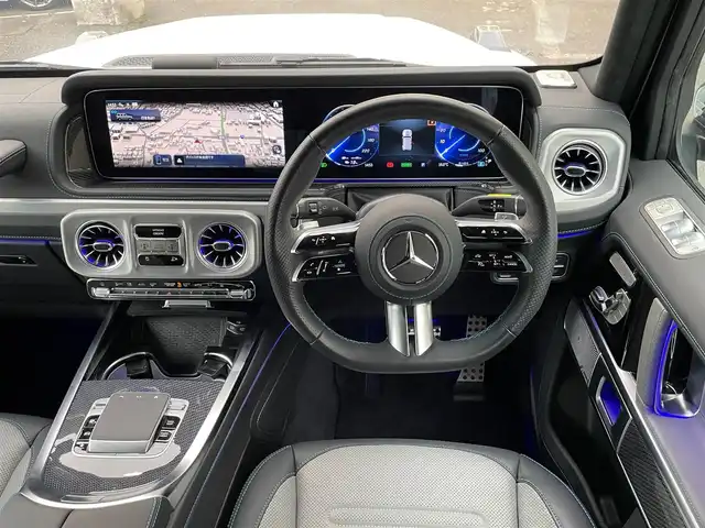 メルセデス・ベンツ ゲレンデヴァーゲン Ｇ５８０ ウィズ EQ テクノロジー ED1 神奈川県 2024(令6)年 1.2万km パール ワンオーナー/ラグジュアリーパッケージ/サンルーフ/ブルメスターサウンド/AMGライン/アダプティブダンピング/グレー/黒革シート/カーボンインテリアパネル/レーダーセーフティパッケージ/レーダークルーズコントロール/衝突軽減ブレーキ/LKA/BSM/AMG20インチAW/LEDヘッドライト/コーナーセンサー/純正メモリーナビ・地デジTV/純正USB/BT再生/360°カメラ/ETC2.0/ワイヤレス充電/前席パワーシート/全席シートヒーター/前席シートヒーター/ドリンクホルダー(保冷・保温機能)/パドルシフト/プッシュスタート/スマートキー×2/R7年ディーラー整備記録/保証書・取説あり