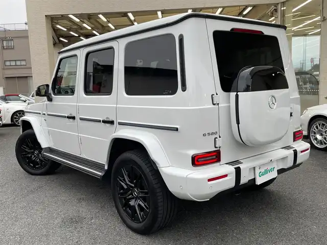 メルセデス・ベンツ ゲレンデヴァーゲン Ｇ５８０ ウィズ EQ テクノロジー ED1 神奈川県 2024(令6)年 1.2万km パール ワンオーナー/ラグジュアリーパッケージ/サンルーフ/ブルメスターサウンド/AMGライン/アダプティブダンピング/グレー/黒革シート/カーボンインテリアパネル/レーダーセーフティパッケージ/レーダークルーズコントロール/衝突軽減ブレーキ/LKA/BSM/AMG20インチAW/LEDヘッドライト/コーナーセンサー/純正メモリーナビ・地デジTV/純正USB/BT再生/360°カメラ/ETC2.0/ワイヤレス充電/前席パワーシート/全席シートヒーター/前席シートヒーター/ドリンクホルダー(保冷・保温機能)/パドルシフト/プッシュスタート/スマートキー×2/R7年ディーラー整備記録/保証書・取説あり