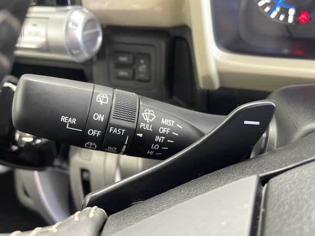 スズキ クロスビー HYBRID MZ 秋田県 2024(令6)年 3.2万km タフカーキパールメタリック/ホワイト2トーン ４WD/純正ナビ(Bluetooth/CD/ワンセグ)/バックカメラ/前席シートヒーター/ETC/レーンキープアシスト/クルーズコントロール/クリアランスソナー/アイドリングストップ/後方コーナーセンサー/衝突被害軽減システム/ダウンヒルアシストコントロール/革巻きステアリング/純正AW/オートライト/LEDヘッドライト/スマートキー