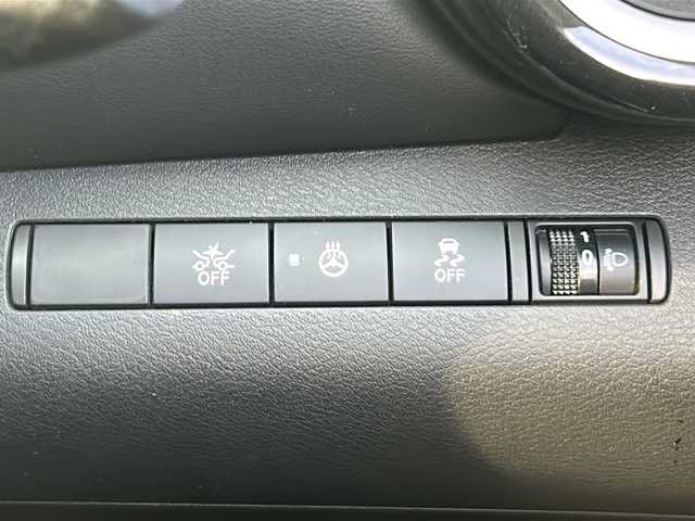 日産 キックス X 茨城県 2021(令3)年 6.4万km ダークブルー 純正メモリナビ/(地デジTV・CD・DVD・BT・ラジオ再生)/レーダークルーズコントロール/レーンアシスト/衝突軽減ブレーキ/コーナーセンサー/ハーフレザーシート/シートヒーター/アラウンドビューモニター/ビルトインETC/オートライト/LEDヘッドライト/純正17inアルミホイール/スマートキー/アイドリングストップ