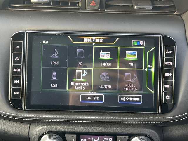 日産 キックス X 茨城県 2021(令3)年 6.4万km ダークブルー 純正メモリナビ/(地デジTV・CD・DVD・BT・ラジオ再生)/レーダークルーズコントロール/レーンアシスト/衝突軽減ブレーキ/コーナーセンサー/ハーフレザーシート/シートヒーター/アラウンドビューモニター/ビルトインETC/オートライト/LEDヘッドライト/純正17inアルミホイール/スマートキー/アイドリングストップ