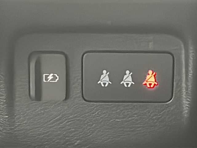 日産 キックス X 茨城県 2021(令3)年 6.4万km ダークブルー 純正メモリナビ/(地デジTV・CD・DVD・BT・ラジオ再生)/レーダークルーズコントロール/レーンアシスト/衝突軽減ブレーキ/コーナーセンサー/ハーフレザーシート/シートヒーター/アラウンドビューモニター/ビルトインETC/オートライト/LEDヘッドライト/純正17inアルミホイール/スマートキー/アイドリングストップ