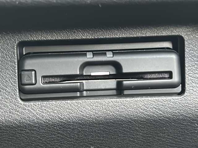 日産 キックス X 茨城県 2021(令3)年 6.4万km ダークブルー 純正9インチメモリナビ/(地デジTV・CD・DVD・BT・ラジオ再生)/アラウンドビューモニター/プロパイロット/レーンアシスト/衝突軽減ブレーキ/コーナーセンサー/ハーフレザーシート/シートヒーター/ビルトインETC/オートライト/LEDヘッドライト/純正17inアルミホイール/寒冷地仕様/スマートキー×2/アイドリングストップ