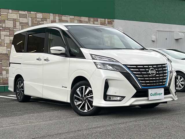 日産 セレナ e－パワー ハイウェイスター V 徳島県 2020(令2)年 8.3万km ブリリアントホワイトパール 10型純正ナビ　/（BT/フルセグ/DISC/ラジオ）/全周囲カメラ/プロパイロット/フリップダウンモニター/ビルトインETC/両側電動スライドドア/オートブレーキホールド/自動パーキングブレーキ/クルーズコントロール/ドライブレコーダー/両側電動スライドドア/純正フロアマット/自動パーキングブレーキ/LEDヘッドライト/純正16インチアルミホイール/パーキングアシスト/ドアバイザー/スペアキー/取扱説明書/新車時保証書