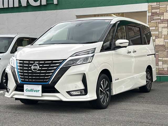 日産 セレナ e－パワー ハイウェイスター V 徳島県 2020(令2)年 8.3万km ブリリアントホワイトパール 10型純正ナビ　/（BT/フルセグ/DISC/ラジオ）/全周囲カメラ/プロパイロット/フリップダウンモニター/ビルトインETC/両側電動スライドドア/オートブレーキホールド/自動パーキングブレーキ/クルーズコントロール/ドライブレコーダー/両側電動スライドドア/純正フロアマット/自動パーキングブレーキ/LEDヘッドライト/純正16インチアルミホイール/パーキングアシスト/ドアバイザー/スペアキー/取扱説明書/新車時保証書