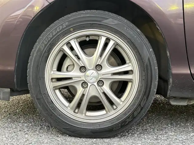 トヨタ アクア G 埼玉県 2014(平26)年 13.6万km ディープアメジストマイカメタリック ・ディーラー点検記録複数年有/・純正ナビTV　DVD　SD　BT　/・バックカメラ　/・ETC　/・ドライブレコーダー　/・社外15インチアルミ　/・オートライト　/・HIDヘットライト　/・スマートキー×２/・プッシュスタート/・保証書/・取説