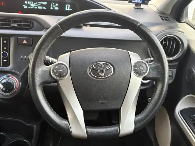 トヨタ アクア G 埼玉県 2014(平26)年 13.6万km ディープアメジストマイカメタリック ・ディーラー点検記録複数年有/・純正ナビTV　DVD　SD　BT　/・バックカメラ　/・ETC　/・ドライブレコーダー　/・社外15インチアルミ　/・オートライト　/・HIDヘットライト　/・スマートキー×２/・プッシュスタート/・保証書/・取説