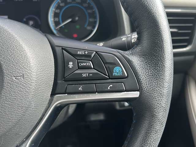 日産 リーフ e+ G 沖縄県 2021(令3)年 8.3万km スーパーブラック