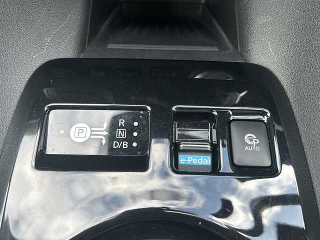 日産 リーフ e+ G 沖縄県 2021(令3)年 8.3万km スーパーブラック