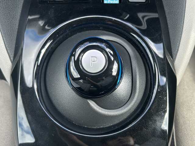 日産 リーフ e+ G 沖縄県 2021(令3)年 8.3万km スーパーブラック