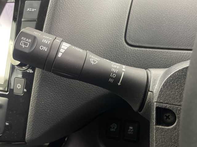 日産 セレナ HWS S HV Vセレ +Sefty 埼玉県 2015(平27)年 7.1万km ブリリアントホワイトパール 純正フリップダウンモニター/純正ナビ　(Bluetooth/HDMI/USB/CD/DVD/AUX/iPod/VTR)/フルセグテレビ/アラウンドビューモニター/両側パワースライドドア/ビルトインETC/クルーズコントロール/衝突被害軽減ブレーキ/車線逸脱警報/クリアランスソナー/プッシュスタート/フロアマット/オートLEDライト/純正16インチアルミホイール