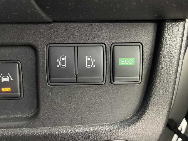 日産 セレナ HWS S HV Vセレ +Sefty 埼玉県 2015(平27)年 7.1万km ブリリアントホワイトパール 純正フリップダウンモニター/純正ナビ　(Bluetooth/HDMI/USB/CD/DVD/AUX/iPod/VTR)/フルセグテレビ/アラウンドビューモニター/両側パワースライドドア/ビルトインETC/クルーズコントロール/衝突被害軽減ブレーキ/車線逸脱警報/クリアランスソナー/プッシュスタート/フロアマット/オートLEDライト/純正16インチアルミホイール