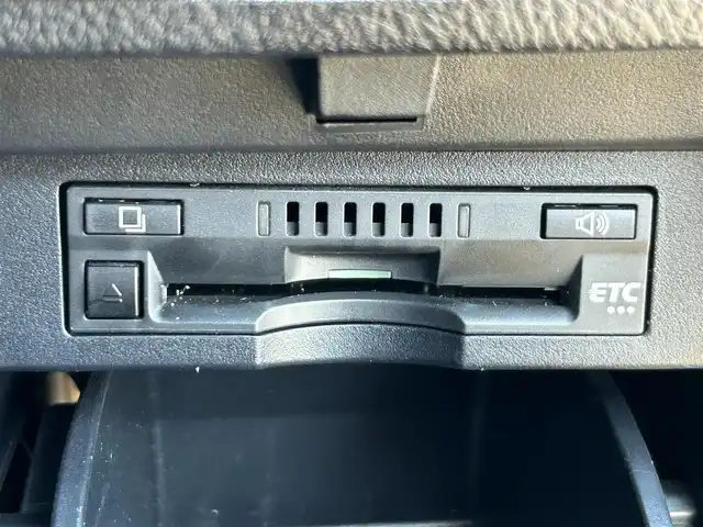 トヨタ ヴェルファイア Z Gエディション 静岡県 2019(平31)年 7.1万km グラファイトM トヨタセーフティーセンス/7人乗り/純正10インチナビ/FM/AM/CD/DVD/Bluetooth/SD/フルセグTV/クルーズコントロール/バックカメラ/ビルトインETC/両側電動スライドドア/LEDヘッドライト/オートライト/オートハイビーム/デジタルインナーミラー/ステアリングヒーター/全席パワーシート/メモリーシート/プッシュスタート/スマートキー/オットマン/純正18AW