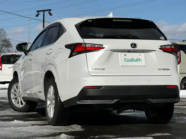 レクサス ＮＸ 300h Fスポーツ 道央・札幌 2015(平27)年 12.7万km ソニッククォーツ ４WD/純正メモリーナビ/AM/FM/BT/CD/フルセグ/レクサスセーフティセンス/衝突被害軽減ブレーキ/横滑り防止装置/レーダークルーズコントロール/レーンキープアシスト/クリアランスソナー/ブラインドスポットモニター/バックカメラ/フロントカメラ/サイドカメラ/全方位カメラ/アラウンドビューモニター/ビルトインETC/ドライブレコーダー/アイドリングストップ/SPORTMODE/ECOMODE/EVMODE/パワーバックドア/全席パワーシート/D席メモリーシート/前席シートヒーター/前席エアシート/レザーシート/革巻きステアリング/ステアリングリモコン/パドルシフト/ハンドルヒーター/電動パーキング/オートブレーキホールド/自動防眩ミラー/MTモード付AT/レーダー探知機/プッシュスタート/スマートキー/LEDヘッドライト/オートライト/オートマチックハイビーム/電動格納ミラー/ヒーテッドドアミラー/ウィンカーミラー/純正フロアマット/ドアバイザー/純正AW付夏タイヤ積込