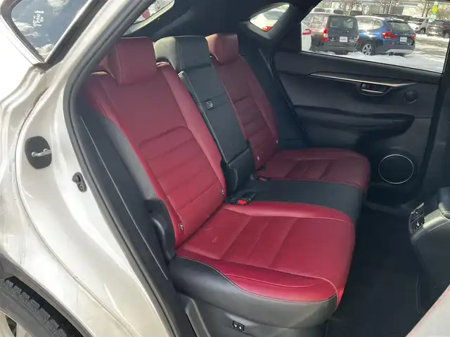 レクサス ＮＸ 300h Fスポーツ 道央・札幌 2015(平27)年 12.7万km ソニッククォーツ ４WD/純正メモリーナビ/AM/FM/BT/CD/フルセグ/レクサスセーフティセンス/衝突被害軽減ブレーキ/横滑り防止装置/レーダークルーズコントロール/レーンキープアシスト/クリアランスソナー/ブラインドスポットモニター/バックカメラ/フロントカメラ/サイドカメラ/全方位カメラ/アラウンドビューモニター/ビルトインETC/ドライブレコーダー/アイドリングストップ/SPORTMODE/ECOMODE/EVMODE/パワーバックドア/全席パワーシート/D席メモリーシート/前席シートヒーター/前席エアシート/レザーシート/革巻きステアリング/ステアリングリモコン/パドルシフト/ハンドルヒーター/電動パーキング/オートブレーキホールド/自動防眩ミラー/MTモード付AT/レーダー探知機/プッシュスタート/スマートキー/LEDヘッドライト/オートライト/オートマチックハイビーム/電動格納ミラー/ヒーテッドドアミラー/ウィンカーミラー/純正フロアマット/ドアバイザー/純正AW付夏タイヤ積込