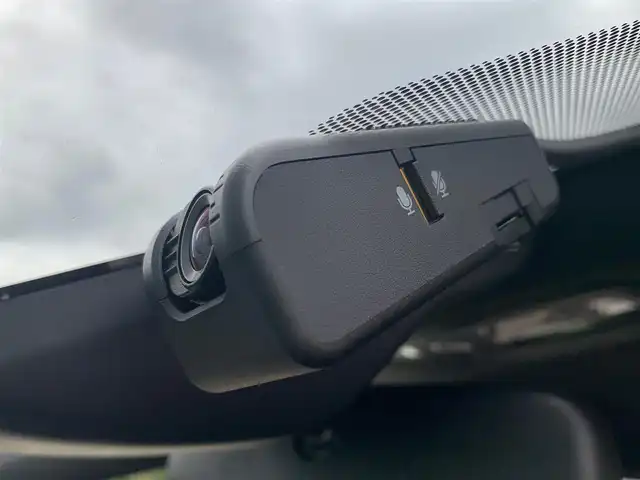 トヨタ ノア Si ダブルバイビー 大阪府 2020(令2)年 3.4万km ホワイトパールクリスタルシャイン 社外９インチナビ/   フルセグTV/CD/DVD/Bluetooth/衝突軽減/バックモニター/両側パワースライドドア/クルーズコントロール/アイドリングストップ/横滑り防止装置/ドライブレコーダー/コーナーセンサー/ハーフレザーシート/オートマチックハイビーム/純正16インチアルミホイール/純正フロアマット/プッシュスタート/スマートキー/ＥＴＣ/ＬＥＤライト