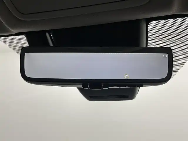 トヨタ ＲＡＶ４ アドベンチャー 岡山県 2023(令5)年 2.2万km アティチュードブラックマイカ 純正１０．５インチディスプレイオーディオ(ナビ付)		/【フルセグ/Bluetooth/DVD/CarPlay】		/パノラミックビューモニター		/純正19inアルミホイール+サマータイヤ：装着				/レーダークルーズコントロール	/デジタルインナーミラー/ブラインドスポットモニター	/ビルトインETC	２．０	/電動リアゲート/パワーシート/LEDヘッドライト（AUTO機能付き）		/シートヒーター/ステリングヒーター/エアシート		/横滑り防止機能		/衝突軽減システム		/車線逸脱防止システム					/スマートキー				/プッシュスタート		/コーナーセンサー				/純正フロアマット				/取扱説明書		/スペアキー×１