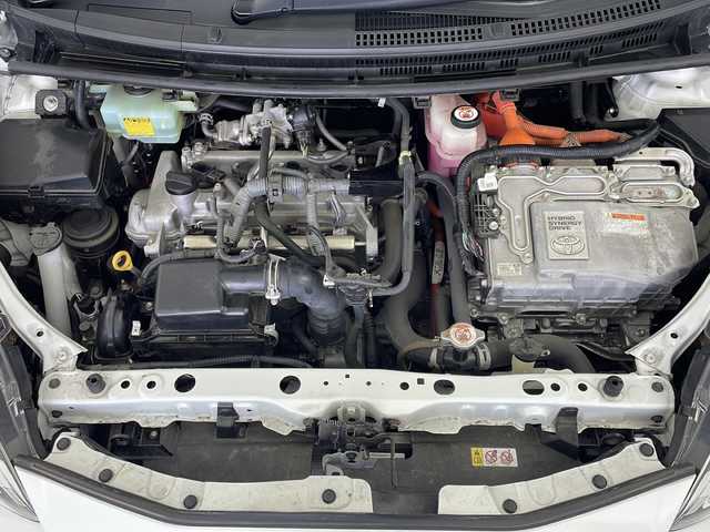 トヨタ アクア S スタイルブラック 岐阜県 2018(平30)年 5.6万km ホワイトパールクリスタルシャイン トヨタセーフティセンス　/ナビ　/フルセグＴＶ　/プッシュスタート　/純正フロアマット　/衝突軽減ブレーキ　/パワーステアリング　/パワーウィンドウ　/バックカメラ　/コーナセンサー　/スマートキー　