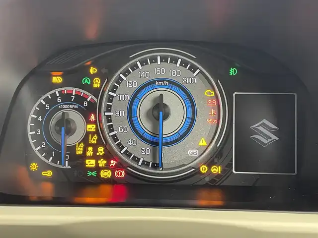 スズキ クロスビー HYBRID MZ 茨城県 2019(令1)年 3.7万km キャラバンアイボリーパールメタリック/ホワイト 2トーンルーフ 社外ナビ/バックカメラ/フルセグ/衝突被害軽減ブレーキ/車線逸脱抑制装置/クルーズコントロール/オートマチックハイビーム/クリアランスソナー/ETC/シートヒーター/純正16インチAW/LEDヘッドライト/スマートキー