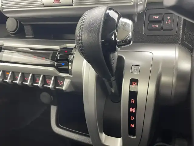 スズキ クロスビー HYBRID MZ 茨城県 2019(令1)年 3.7万km キャラバンアイボリーパールメタリック/ホワイト 2トーンルーフ 社外ナビ/バックカメラ/フルセグ/衝突被害軽減ブレーキ/車線逸脱抑制装置/クルーズコントロール/オートマチックハイビーム/クリアランスソナー/ETC/シートヒーター/純正16インチAW/LEDヘッドライト/スマートキー