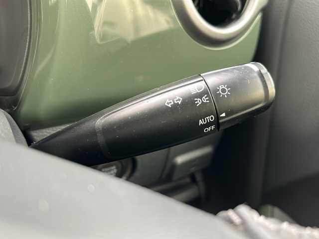スズキ ハスラー Jスタイル 京都府 2015(平27)年 4.2万km クールカーキパールメタリック/ホワイト2トーンルーフ ＳＤナビ　/フルセグテレビ　/スズキレーダーブレーキサポート　/衝突被害軽減システム/横滑り防止装置/盗難防止装置/２トンカラー　/スマートキー　/シートヒーター　/ウィンカーミラー　/アイドリングストップ　/プッシュスタート　/フォグライト　/オートライト/Wエアバック/AACエアコン/ドライブレコーダー/禁煙車
