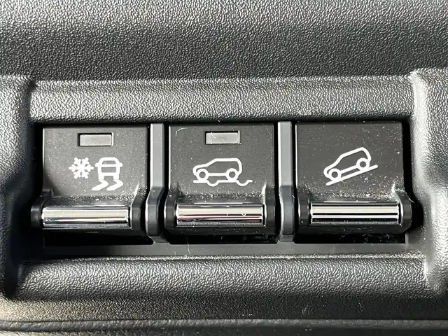 スズキ ハスラー Jスタイル 奈良県 2021(令3)年 1.5万km クールカーキパールメタリック/ホワイト2トーンルーフ 前後ドライブレコーダー　/ビルトインＥＴＣ　/純正フルセグナビ　/Ｂｌｕｅｔｏｏｔｈ　/全方位モニター　/アイドリングストップ　/純正フロアマット　/純正アルミホイール　/フロントシートヒーター　/スマートキー
