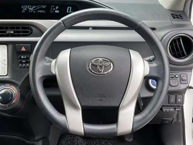 トヨタ アクア G 香川県 2014(平26)年 5.5万km スーパーホワイトⅡ 登録時走行距離：54894km/ディーラー純正ナビ/モデリスタ15インチアルミ/前後ドライブレコーダー/ETC/シートヒーター/ドアバイザー/純正フロアマット/電動格納ウィンカーミラー/オートライト/レベライザヘッドライト/プッシュスタート/スマートキー/スペアキー