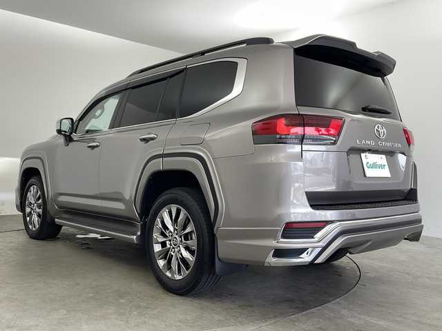 トヨタ ランドクルーザー ZX 兵庫県 2024(令6)年 0.5万km アバンギャルドブロンズメタリック ・純正ナビ/CD/DVD/Miracast/TV/BT/HDMI/・モデリスタエアロ/・サンルーフ/・JBLプレミアムサウンド/・後部座席モニター/・スマートキー/・nanoeX/・ビルトインETC2.0/・ステアリングヒーター/・シートヒーター/・シートベンチレーション/・パワーバックドア/・トヨタセーフティセンス/・レーンディパーチャーアラート/・プリクラッシュセーフティ/・ブラインドスポットモニター/・リアクロストラフィックアラート/・リヤカメラディテクション/・クリアランスソナー/・ヘッドアップディスプレイ/・ロードサインアシスト/・オートマチックハイビーム/・レーダークルーズコントロール/・クロールコントロール/・ステアリングヒーター/・デジタルインナーミラー/・前後ドライブレコーダー/・純正フロアマット/・LEDライト/・LEDフォグランプ/・20インチ純正アルミホイール