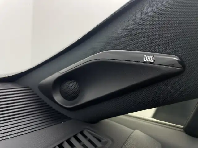 トヨタ ハリアー Z 三重県 2020(令2)年 3.2万km プレシャスブラックパール 禁煙車/純正12.3インチナビ/バックカメラ/フルセグ/モデリスタエアロ/追従式クルーズコントロール/衝突軽減ブレーキ/レーンキープアシスト/ブラインドスポットモニター/オートハイビーム/コーナーセンサー/パワーバックドア/ヘッドアップディスプレイ/デジタルインナーミラー/電動パーキング/オートブレーキホールド/スマートキー×２