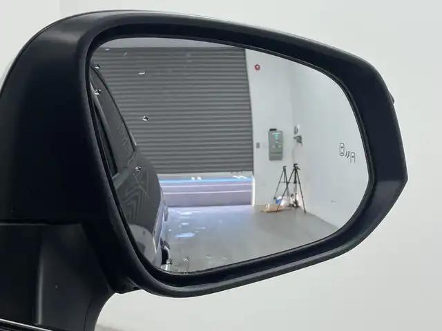 トヨタ ハリアー Z 三重県 2020(令2)年 3.2万km プレシャスブラックパール 禁煙車/純正12.3インチナビ/バックカメラ/フルセグ/モデリスタエアロ/追従式クルーズコントロール/衝突軽減ブレーキ/レーンキープアシスト/ブラインドスポットモニター/オートハイビーム/コーナーセンサー/パワーバックドア/ヘッドアップディスプレイ/デジタルインナーミラー/電動パーキング/オートブレーキホールド/スマートキー×２